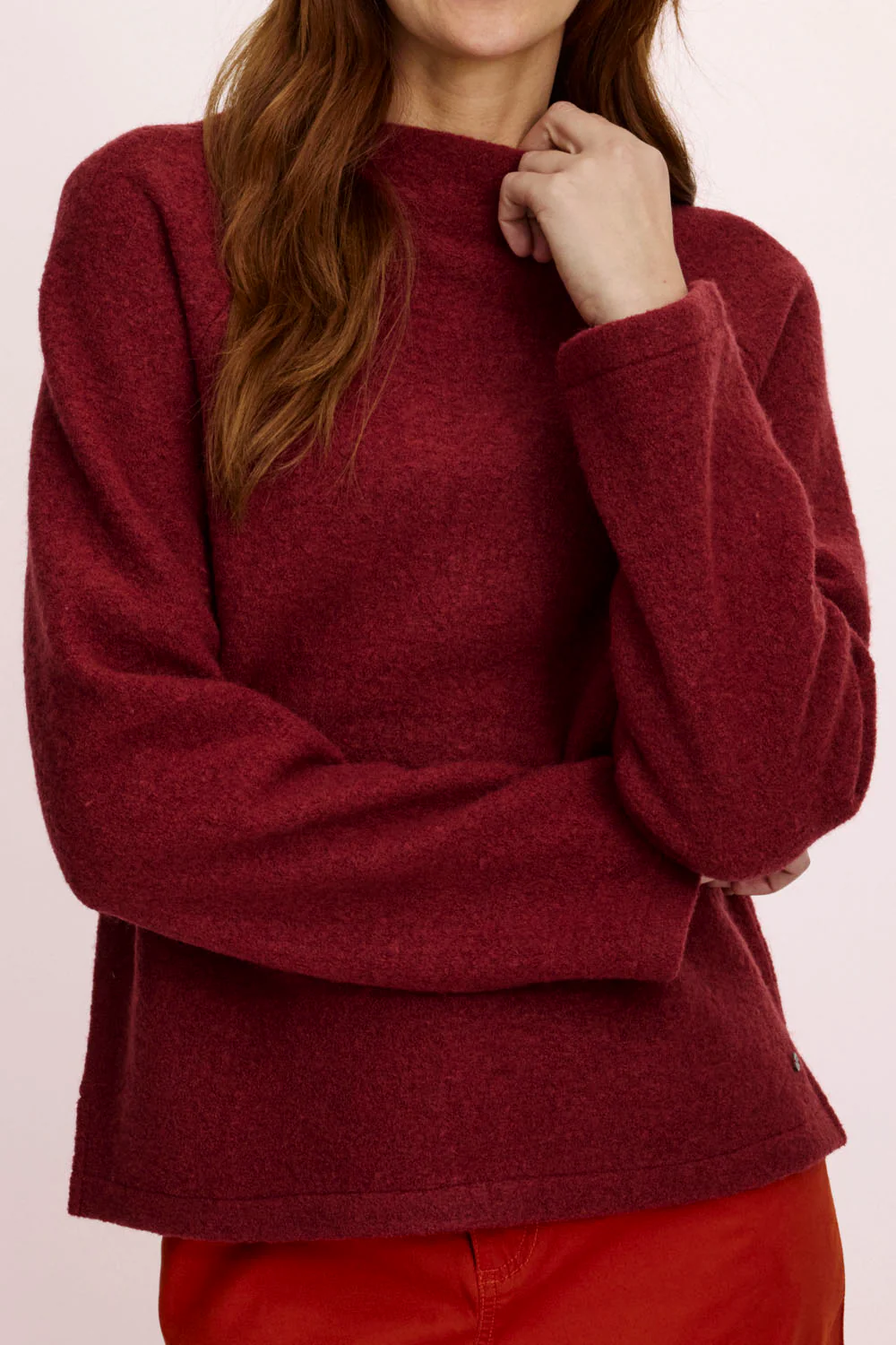 Kurzer Pullover aus reinem Wollwalk