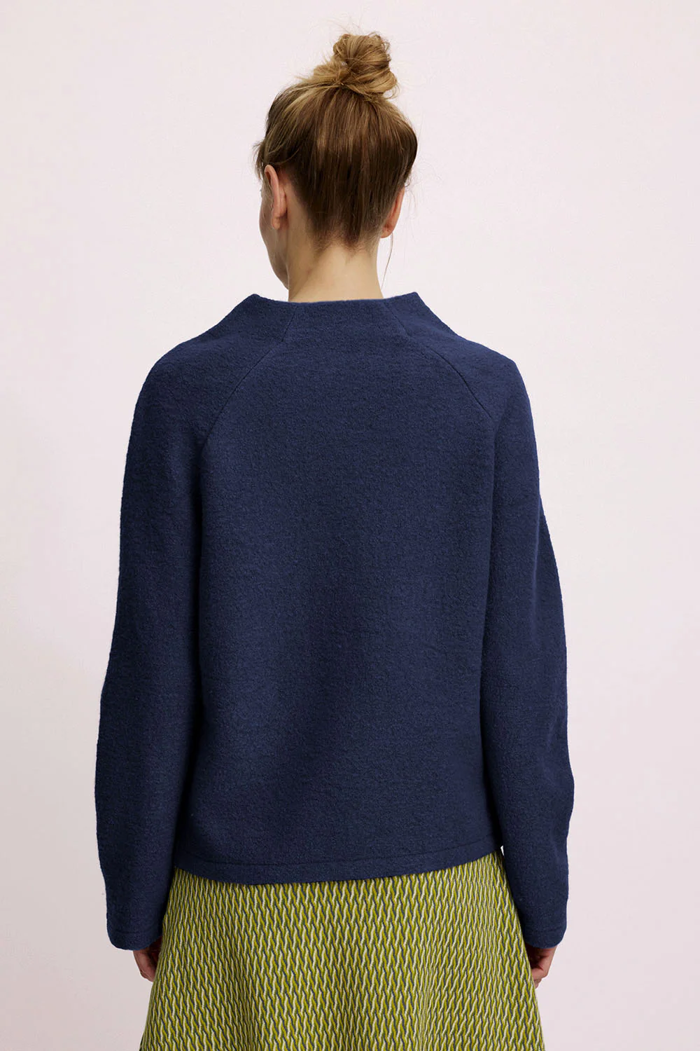 Kurzer Pullover aus reinem Wollwalk - Image 2