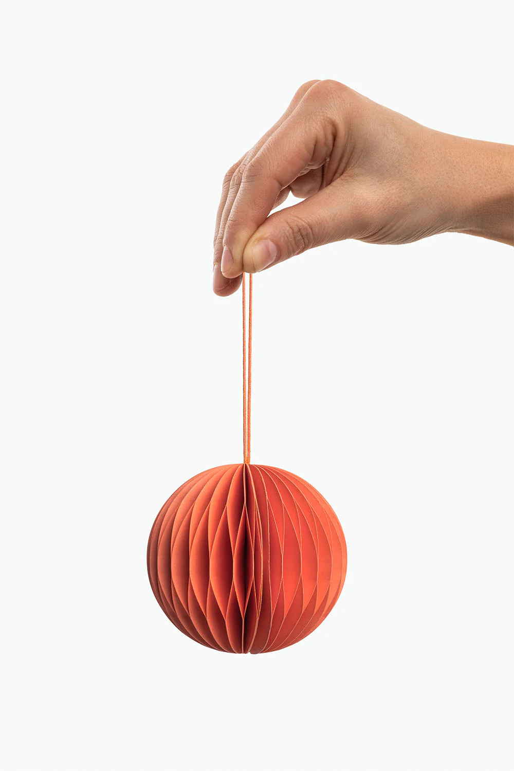 Papieranhänger CAMELIA BALL - Image 2